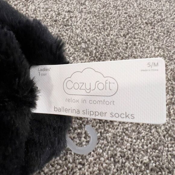 NWT Cozy Soft ballerina slipper socks size small - Picture 2 of 5